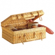 Dimensions en centimètres :
40 x 30 x 16
in 38 x 28 x 14

matière : bambou
famille :