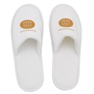 Paire de mules fermées