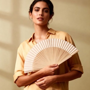 Éventail avec logo Brisa