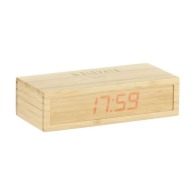 Reloj despertador de bambú con cargador inalámbrico