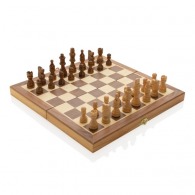 Foldable wooden chess set