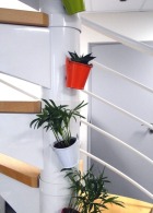 Magnetic zinc pot with depolluting plant