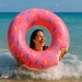 Bouée gonflable géante forme donut 105cm multicolore, Bouée gonflable publicitaire