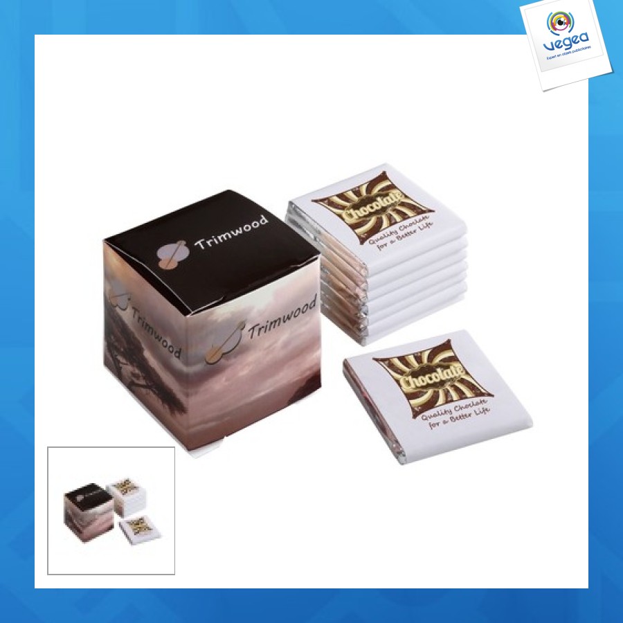 Boîte avec 8 napolitains