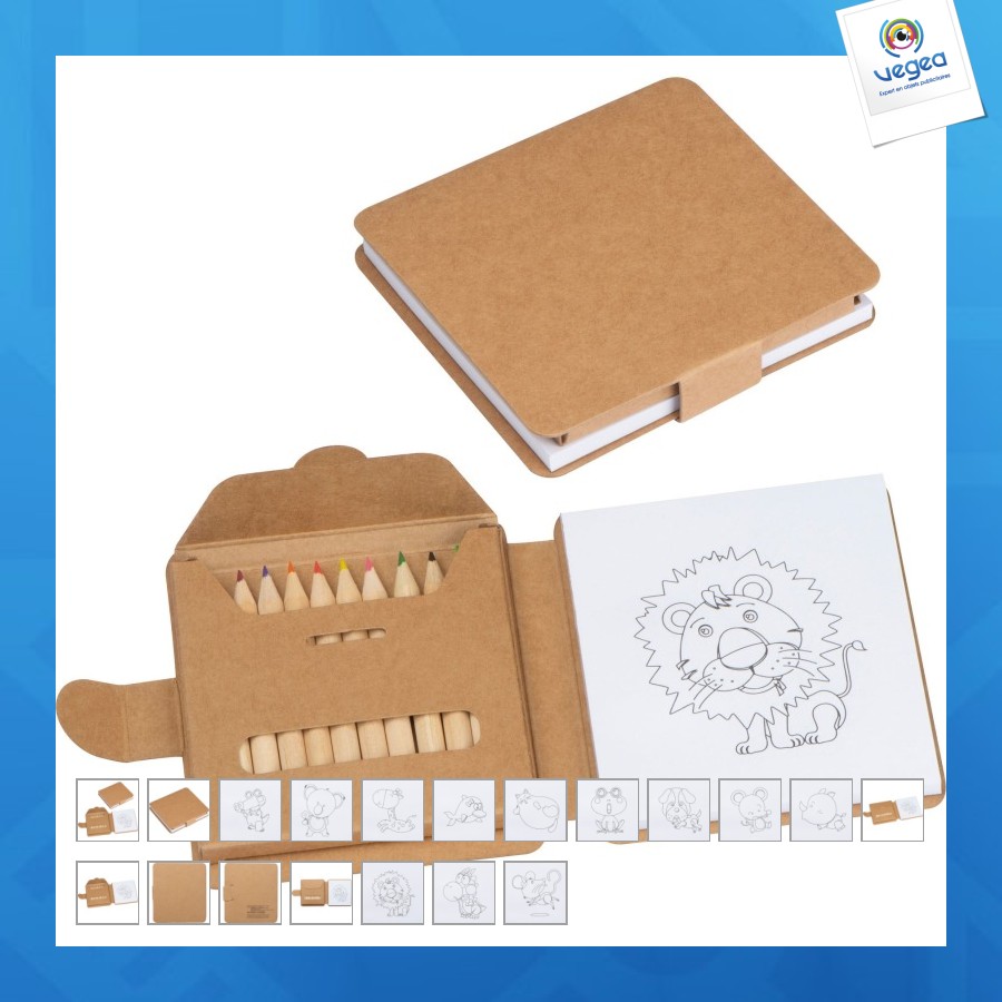Cahier de coloriage avec 12 crayons de couleur personnalisés