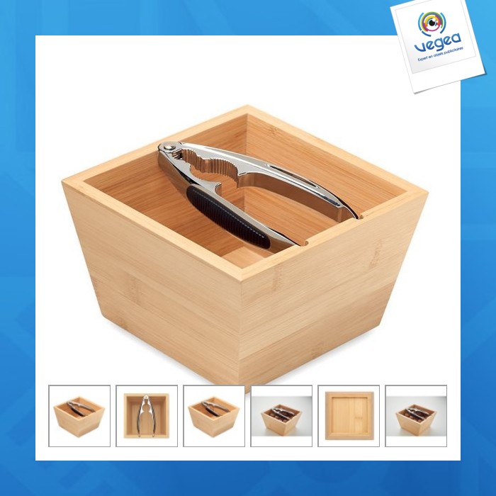 Set casse-noix avec logo Set casse-noix avec logo